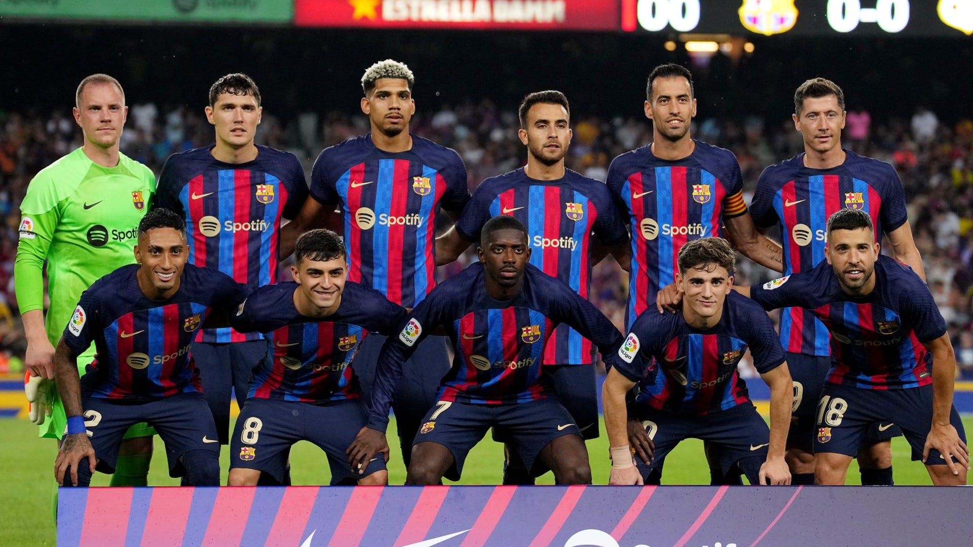 بسبب قضايا الفساد.. برشلونة قد يُحرم من دوري الأبطال العام المقبل